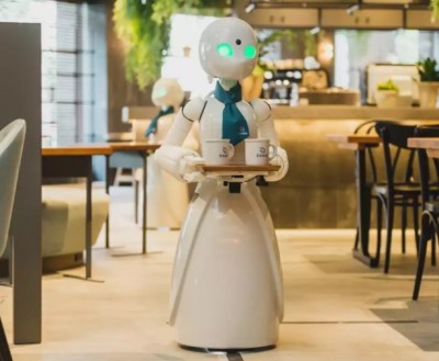 หุ่นยนต์บริการในร้านกาแฟ บังคับด้วยผู้พิการนอนติดเตียง ต้นแบบการใช้นวัตกรรมลดความเหลื่อมล้ำ ทำให้โลกน่าอยู่ขึ้นได้จริง