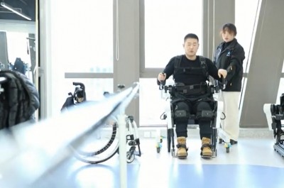 จีนพัฒนา ‘ชุดเคลื่อนไหวอัจฉริยะ’ ช่วยผู้พิการ-ผู้สูงอายุ