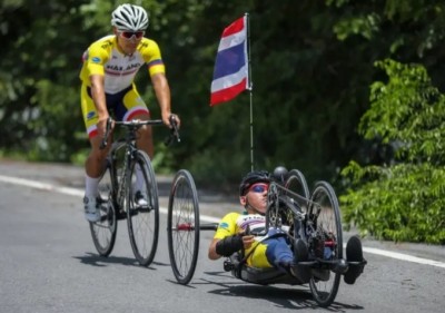 ช่อง 9 เสาร์ที่ 25 นี้ ในรายการ “สปอร์ตไลท์” พบกับ “พงศา-พงค์ชัย ญาณฤดี” นักกีฬาคนพิการจักรยานนอนปั่นทีมชาติไทย
